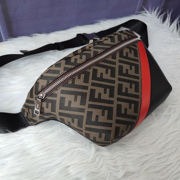 スーパーコピーブランドバッグ背面デザイン